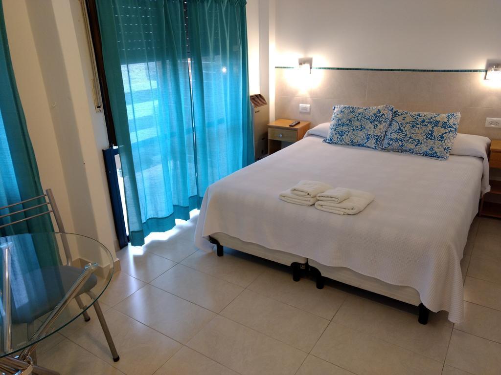 Hotel Soleares Мар дел Плата Екстериор снимка
